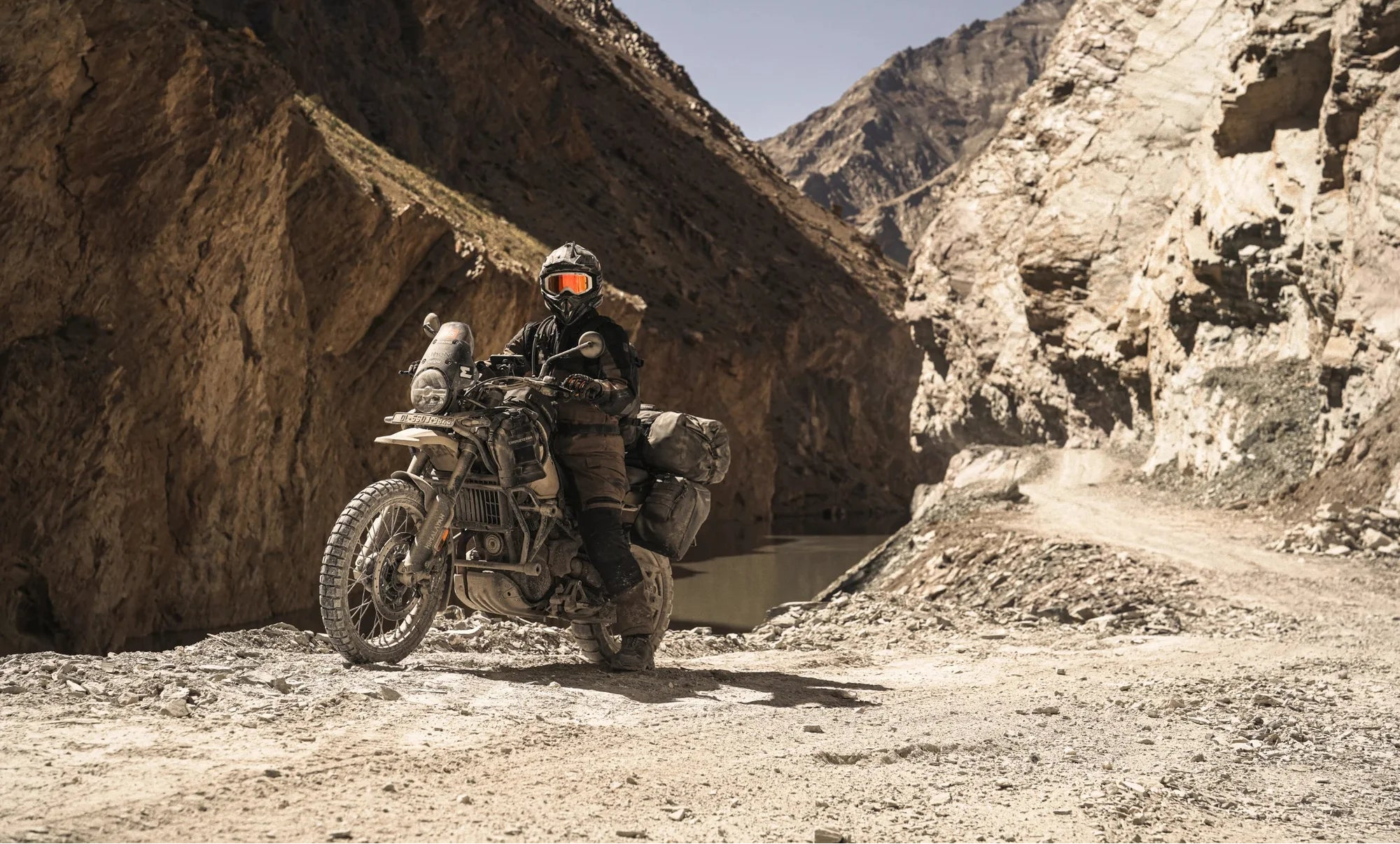 WATER, DUST, <br> MUD & SNOW PROOF